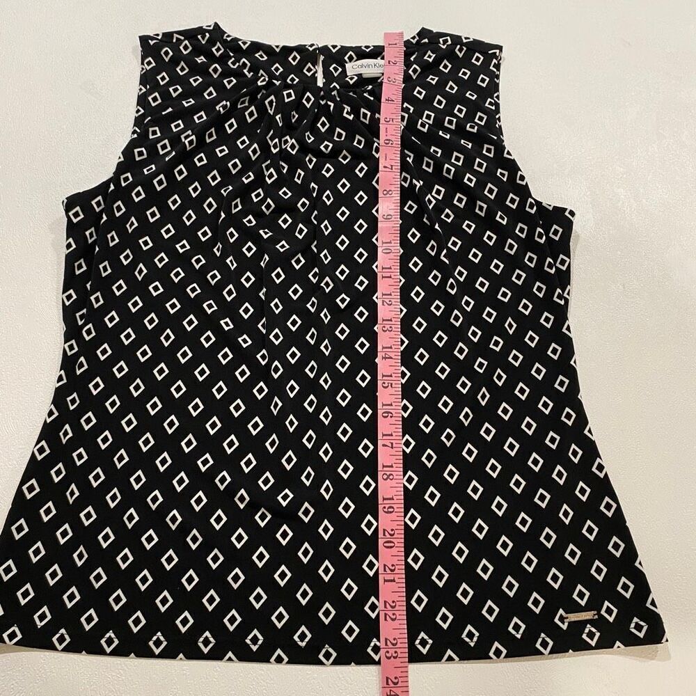 Calvin Klein Black & White Diamond Print Sleeveless Blouse Women’s Medium - Picture 5 of 6